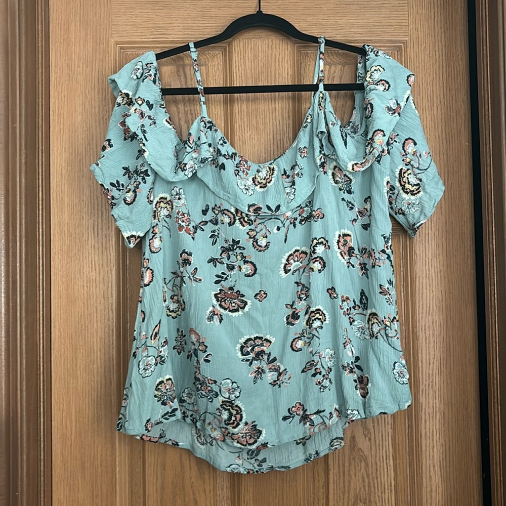 Maurice’s top